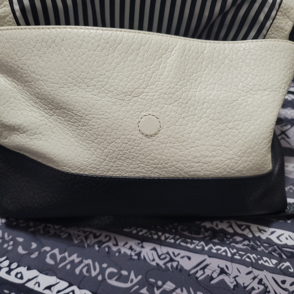 Kate Spade Southport Ave Maria Fold Over Purse Pebbled Leather black beige - Picture 6 of 11